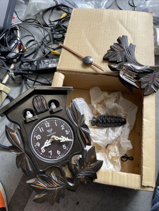 Vintage Rare Mi - Ken Wood Cuckoo Clock Made In Japan Includes One Weight Only