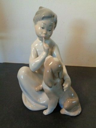 Lladro Boy & Dog Figurine 4522 Made In Spain (8 By 5.  5 By 4.  5 ")