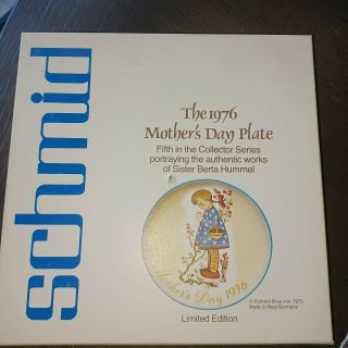 Hummel 1976 Limited Edition Mpthets Day Plate