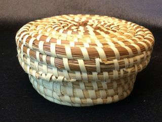 Vintage Charleston Sweetgrass Gullah Circular Basket With Lid,  5” Folk Art 2
