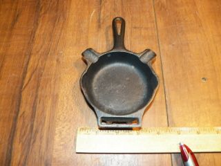 Vintage Griswold Oo Cast Iron Miniature Skillet Ash Tray 570 A - Erie,  Pa