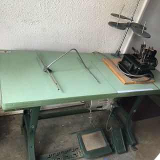 Vintage Black Singer Sewing Machine Blindstich Industrial