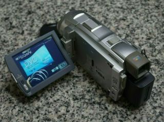 VTG Sony DCR - HC85 Handycam Mini DV Camcorder NTSC 10x W/ 3