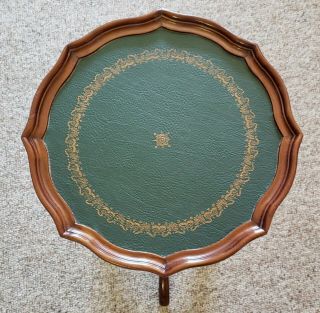 Antique Elegant Small Round Side End Lamp Table With Green Leather Top Inlay