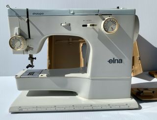 Vintage Elna SU Sewing Machine w/ Case & Foot Pedal ElnaSuper 62C Read 2