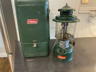 Vintage Coleman Metal Flip Open Lantern Case And 220e Lantern With Accessories