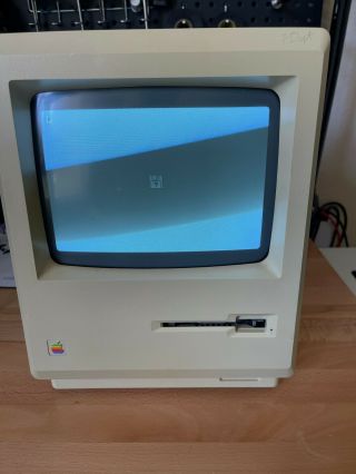 Vintage Apple Macintosh 512k M0001w Computer -