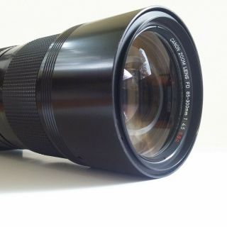 Vintage Canon Fd 85 - 300mm F/4.  5 S.  S.  C Zoom Lens With Hood & Caps