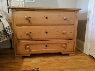 Vintage Yellow Pine 3 Drawer Dresser / Chest Of Drawers