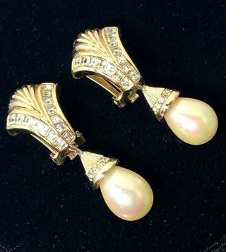 Vtg Christian Dior Gold Plated Crystal & Faux Pearl Drop Dangle Clip On Earrings