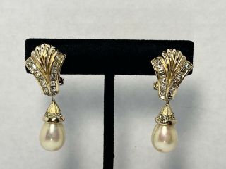 Vtg Christian Dior Gold Plated Crystal & Faux Pearl Drop Dangle Clip On Earrings 3