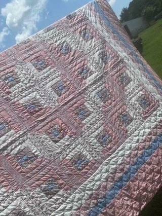 Fine Vintage Country Farmhouse Antique Rose Pink Log Cabin In The Woods Quilt