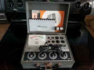 Vintage B&k 600 Dyna - Quik Vacuum Tube Tester With Adaptors & Booklets Read