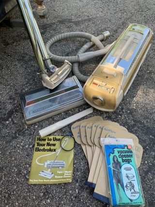 Vintage Electrolux Golden J Gold Jubilee Canister Vacuum Bags Attachments