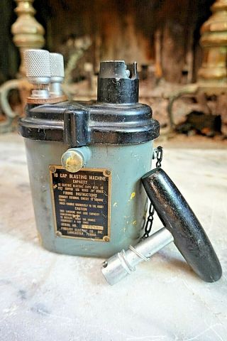 Vintage Fidelity Electric Co 10 Cap Blasting Machine Tnt Dynamite Detonator Box