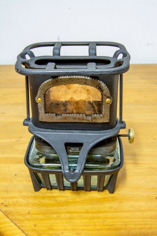 Vintage Cast Iron Oil Stove / Heater