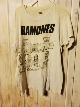 Vintage 80s The Ramones T - Shirt Happy Family Tour Size Large Punk Rock Band
