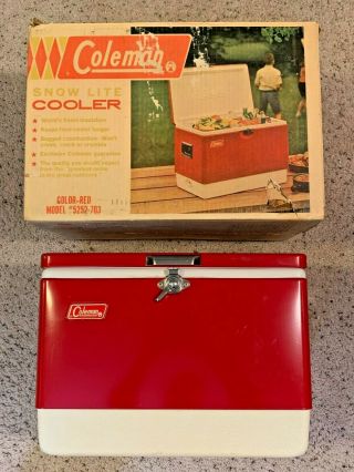Vintage 1963 Coleman Red Metal Snow Lite Cooler Model 5252 - 703 W/ Box