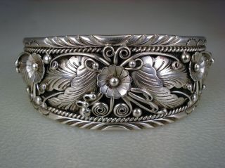 Ornate Vintage F James Navajo Sterling Silver Squash Blossom Bracelet