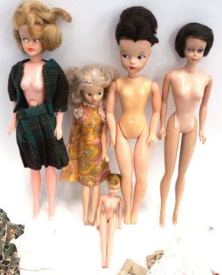 5x Vintage Fashion Dolls W/ Clothing/accessories (sindy,  Barbie,  Pippa) - I04
