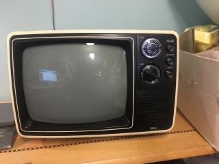 Sears Vintage Television Mod Space Age Retro White 1978 B&w 12 - Inch Tv Set
