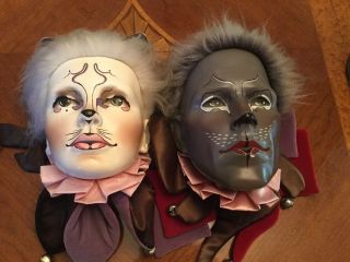 “cats " Play Dyan Nelson Clay Hand Painted Head (pair)