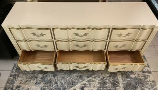 Vintage French Provincial Style 9 Drawer Dresser,  mirror,  nightstand.  Pre - owned 5