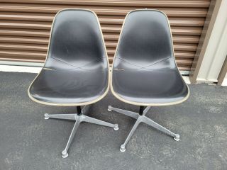 Pair Vintage Herman Miller Eames Naugahyde Fiberglass Shell Chair Swivel Base 9