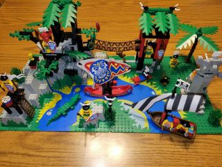 Vintage Lego Enchanted Island 6278 / 6292 Complete With Minifigures.  No.