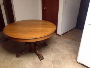Antique Oak Claw Foot Round Dining Room Table 29 " Tall 48 Diameter