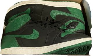 Nike Air Jordan Retro 1 High Og Gs Shoe For Men,  Size 6.  5 - Pine Green