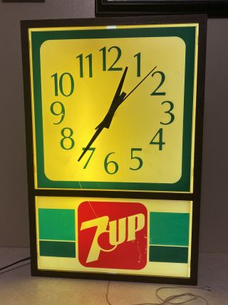 Vintage Light Up Advertising Clock For 7 - Up Last Time Listed