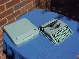 Vintage Hermes Baby Green Portable Typewriter Made In Switzerland By Paillard