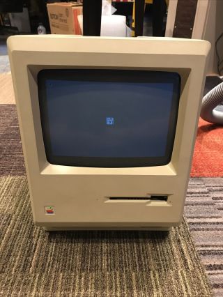 Vintage Apple Macintosh Computer M0001 Turns On