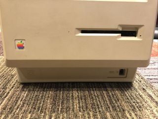 Vintage Apple Macintosh Computer M0001 Turns On 3