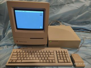 Vintage Apple Macintosh Classic M0420 Computer 1991 With Keyboard,  Mouse,  Exthdd