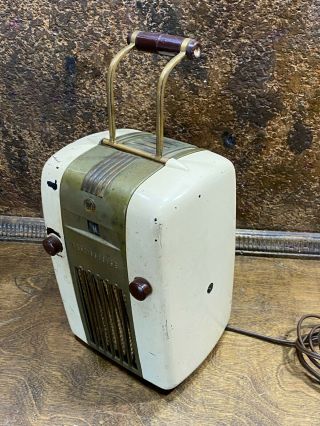 Vintage 1940s Westinghouse Little Jewel Refrigerator Radio Or Restore