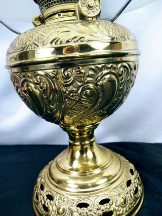 Antique B&H Brass Oil Lamp 1896 Bayonet Banquet Parlor Lamp Glass Shade 3