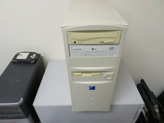 Vintage Desktop Pc Computer Emachines P6bat - A,  Pentium Iii 128mb 20gb Windows 98