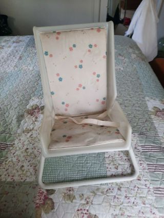 Vintage Cosco Carrier/cradle Seat Infant And Also A Vintage Century Baby Seat