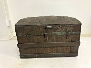 Vintage Steamer Trunk Storage Chest Camelback Humpback Brown Antique Old Toy Box