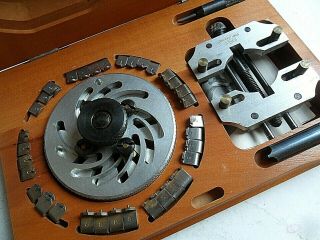 Vintage 1950 ' s Esser Swiss Complex Watch Case Opener Tool Box Set Watchmaker 2