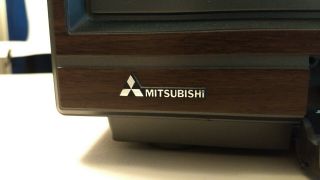 Vintage 1983 Mitsubishi MGA CRT Color TV Television 15 