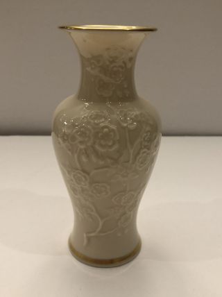 Lenox China Ming Blossom Vase Hand Decorated With 24 K Gold Guc