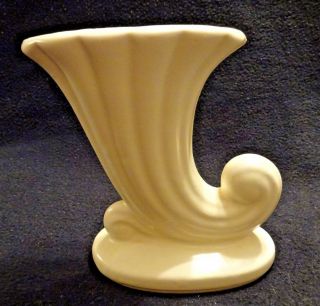 Vintage Horn Of Plenty Cornucopia Pottery Vase Warm White Usa American Pottery