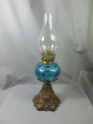 Antique Victorian Queen Anne Oil Lamp And Chimney Shepards Hut Farmhouse