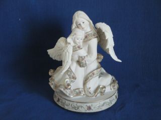 Sarahs Angels Figurine / Music Box Plays " Wind Beneath My Wings " Collectible