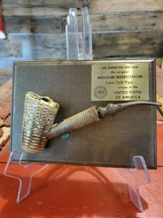 An Missouri Meerschaum Corn Cob Pipe - Complete With Wooden Plaque