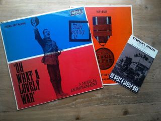 Oh What A Lovely War Cast Vg Vinyl Record Skl4542 & Theatre Programmes