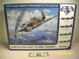 Vintage Fighter Series Vf2401 Curtis P40 Avg Flying Tigers Model Kit 1:24